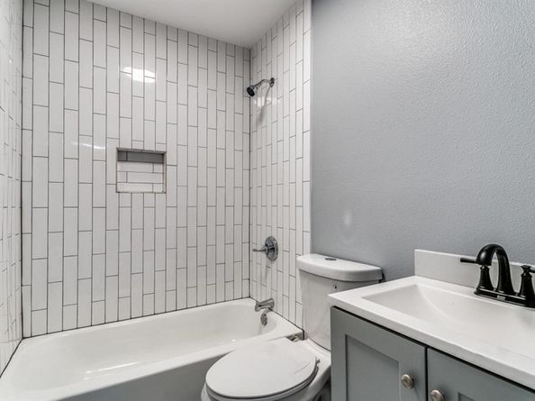 2314  Dathe Street , Dallas Texas 75215