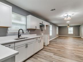2314  Dathe Street , Dallas Texas 75215
