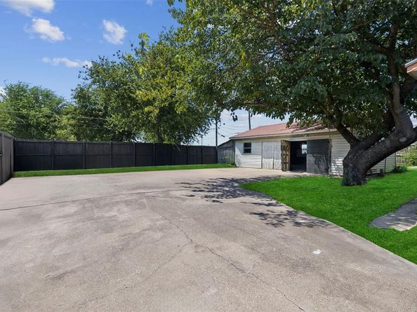 1921  Northwood Drive , Garland Texas 75040