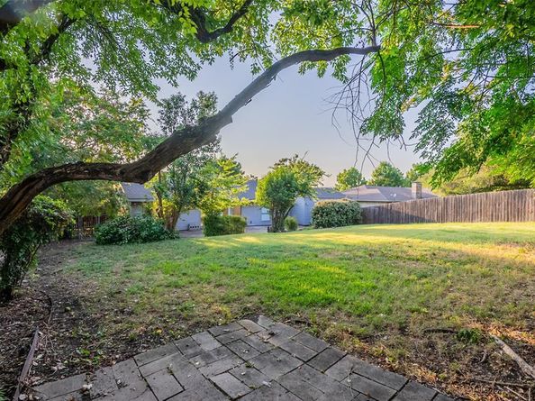1410  Surrey Court , Garland Texas 75043