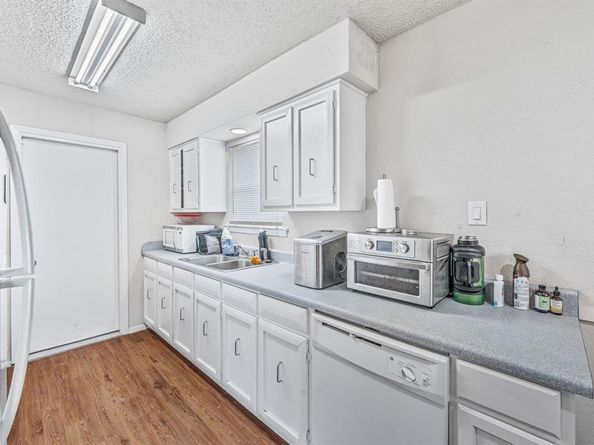 125  Roundtree Drive , Crowley Texas 76036