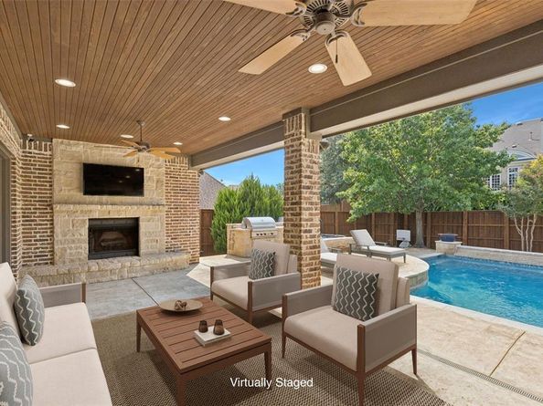 2624  Sir Gawain Lane , Lewisville Texas 75056