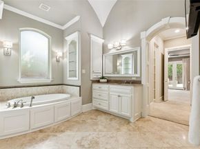 2624  Sir Gawain Lane , Lewisville Texas 75056