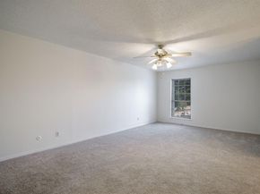 5949  Copperwood Lane  1158, Dallas Texas 75248