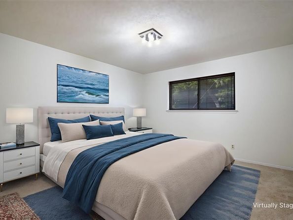 5949  Copperwood Lane  1158, Dallas Texas 75248