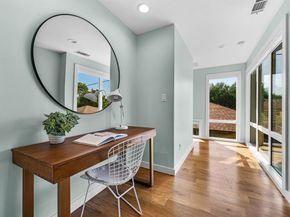 2547  Wentworth Street , Dallas Texas 75211