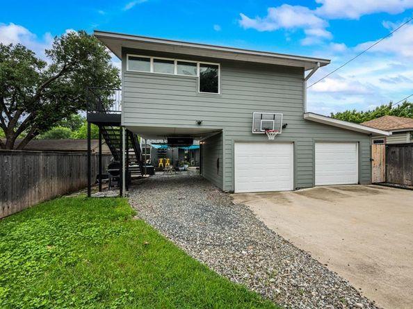 2547  Wentworth Street , Dallas Texas 75211
