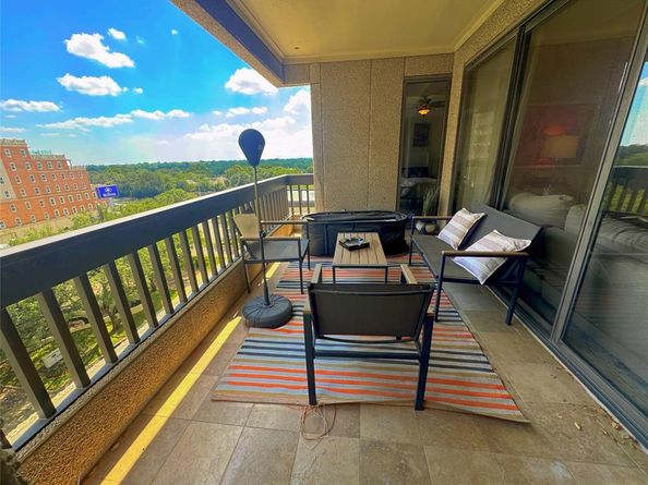5909  Luther Lane  801, Dallas Texas 75225