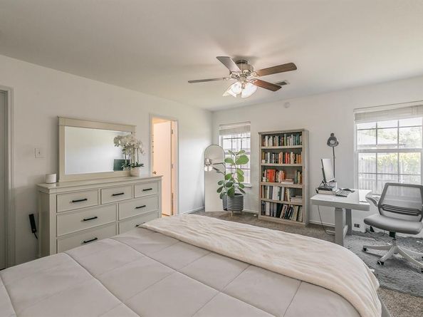 8025  Hidden Oaks Drive , Fort Worth Texas 76120