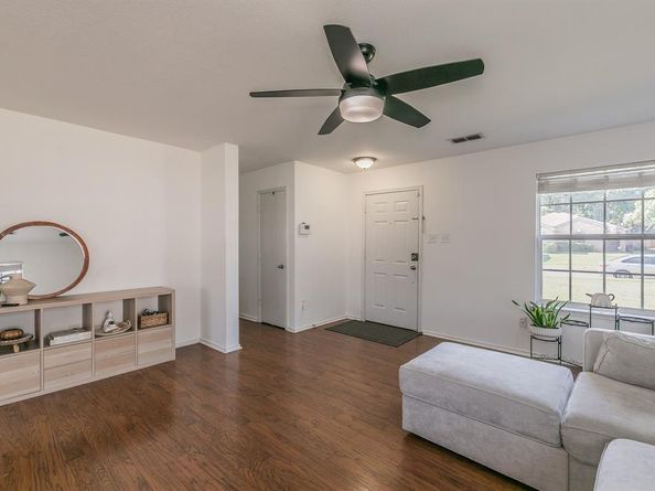 8025  Hidden Oaks Drive , Fort Worth Texas 76120