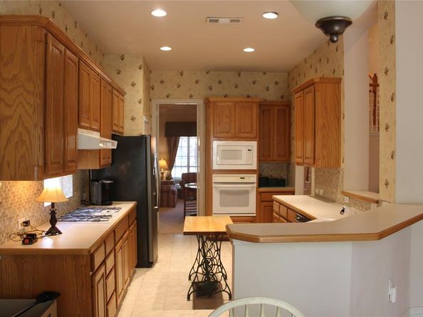 1614  Villa Court , Corinth Texas 76210