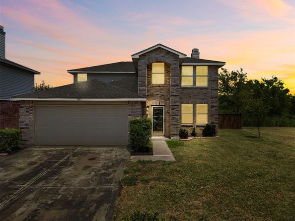 5613  Camarillo Drive , Fort Worth Texas 76244