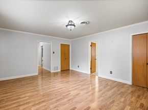 6013  Wisen Avenue , Fort Worth Texas 76133