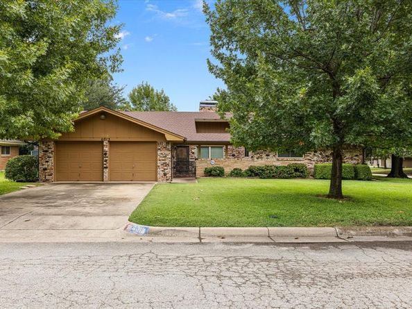 6013  Wisen Avenue , Fort Worth Texas 76133