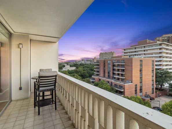 3701  Turtle Creek Boulevard  8H, Dallas Texas 75219