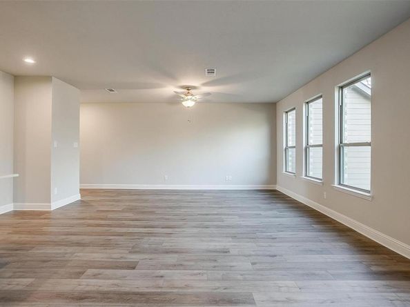 6911  Yellow Hammer Way , Arlington Texas 76001
