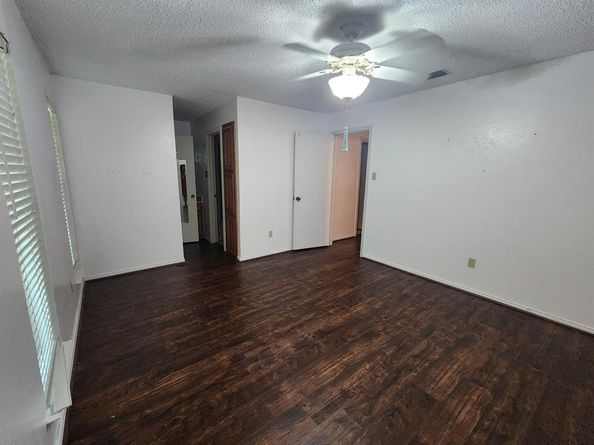 823  Marigold Drive , Cedar Hill Texas 75104