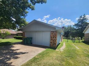 823  Marigold Drive , Cedar Hill Texas 75104