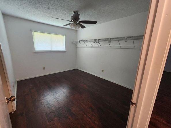 823  Marigold Drive , Cedar Hill Texas 75104