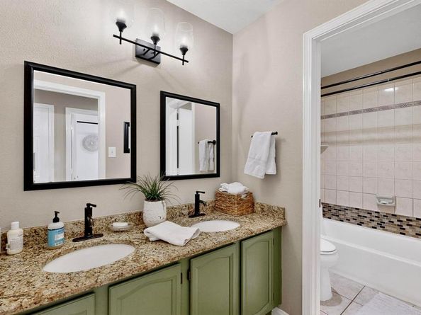 6006  Ponderosa Trail Court , Garland Texas 75043