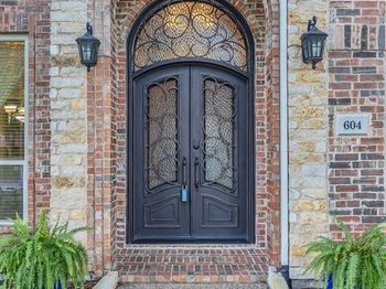 604  Pilot Point Drive 