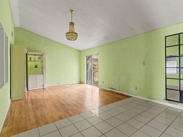 516  Esterine Road , Dallas Texas 75217