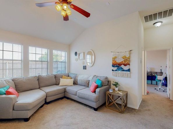 1244  Hickory Bend Lane , Fort Worth Texas 76108