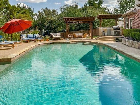 541  Austin Oaks Drive , Grapevine Texas 76051