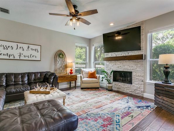 541  Austin Oaks Drive , Grapevine Texas 76051