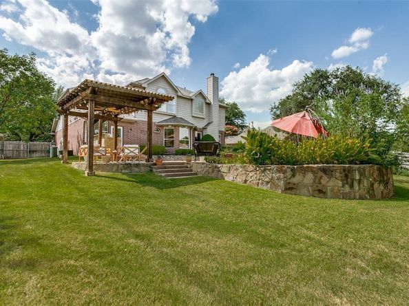 541  Austin Oaks Drive , Grapevine Texas 76051