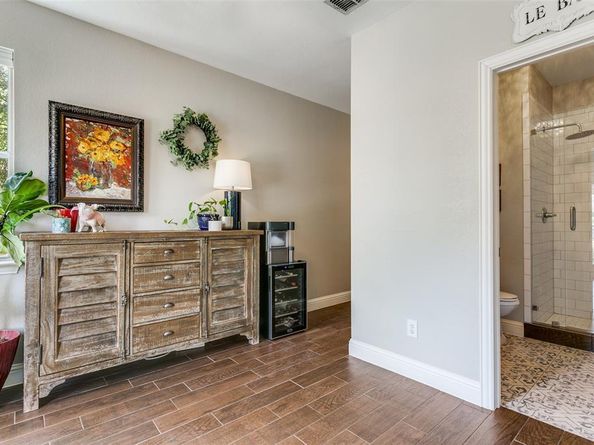 541  Austin Oaks Drive , Grapevine Texas 76051