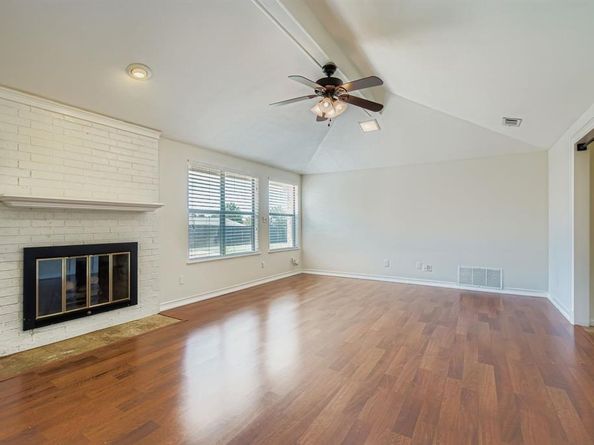 1610  Concord Place , Carrollton Texas 75007