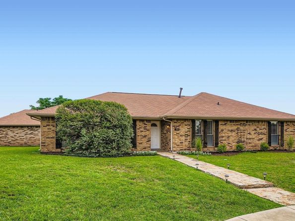 1610  Concord Place , Carrollton Texas 75007