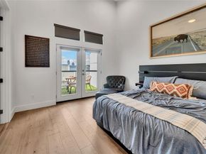 4208  Live Oak Street  104, Dallas Texas 75204
