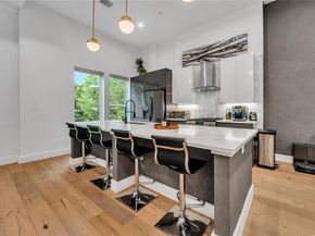 4208  Live Oak Street  104, Dallas Texas 75204