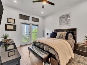 4208  Live Oak Street  104, Dallas Texas 75204