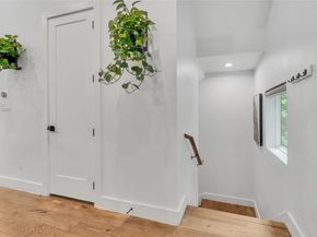4208  Live Oak Street  104, Dallas Texas 75204
