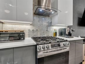 4208  Live Oak Street  104, Dallas Texas 75204