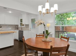 10132  Baronne Circle , Dallas Texas 75218