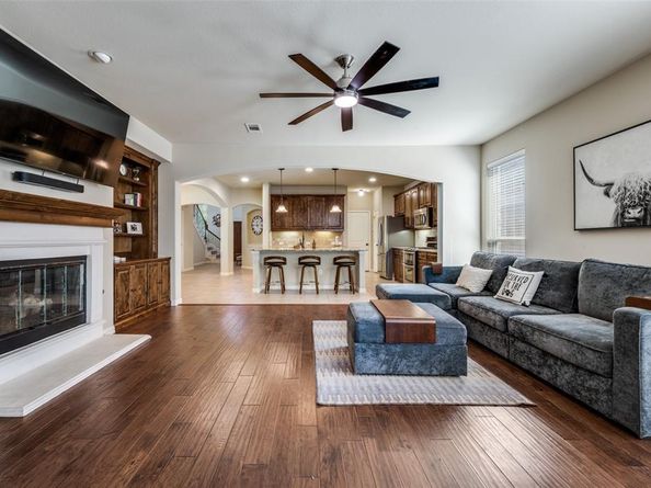 400  Spring Creek Drive , Argyle Texas 76226