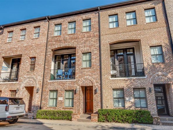 2171  Helsminster Drive , Dallas Texas 75201