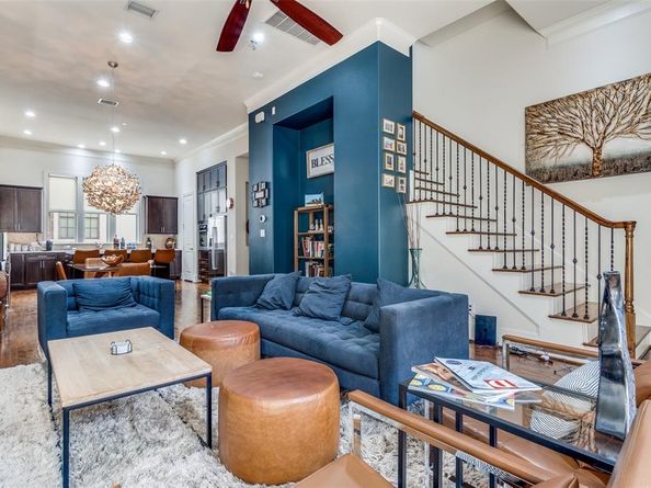 2171  Helsminster Drive , Dallas Texas 75201