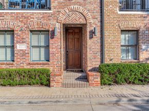 2171  Helsminster Drive , Dallas Texas 75201