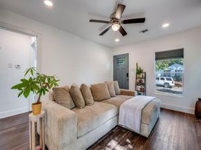 3027  Southland Street , Dallas Texas 75215