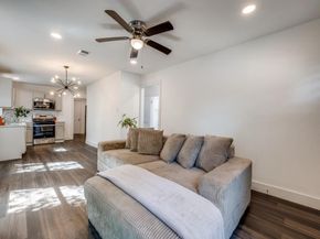 3027  Southland Street , Dallas Texas 75215