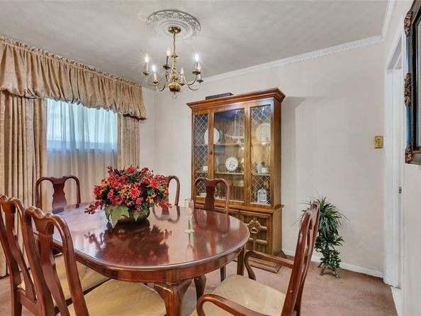 827  Green Hill Road , Dallas Texas 75232