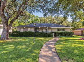 827  Green Hill Road , Dallas Texas 75232