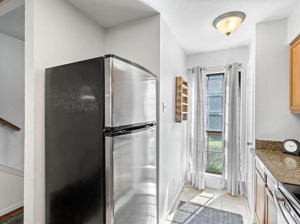 9910  Royal Lane  1105, Dallas Texas 75231