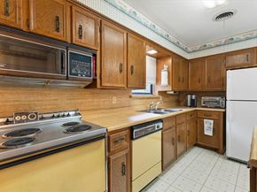 11114  Quail Run Street , Dallas Texas 75238