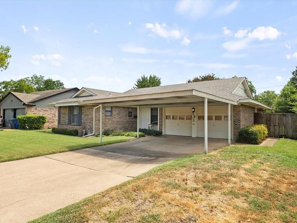 11114  Quail Run Street , Dallas Texas 75238